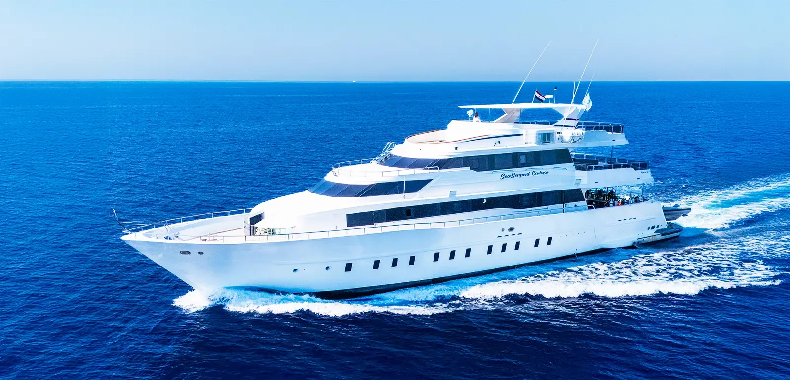 Safari nurkowe – trasa Brothers, Daedalus, Elphinstone – Łódź Sea Serpent Contessa